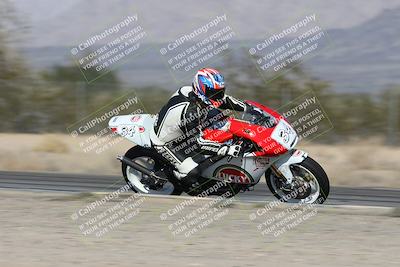 media/Dec-01-2025-Moto Forza (Mon) [[2daa91e15f]]/3-Beginner Group/Session 2 (Turn 7 Inside Pans)/